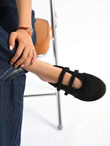 复古红色百搭玛丽珍女鞋，2025春季新款休闲圆头平底鞋【尺码偏小，请参考尺码表】，芭蕾平底鞋