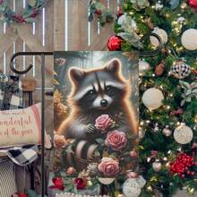 1 Süßer Waschbär 2D Garten City - Beständige Polyesterfaser, mit leuchtend rosa Rosen und sonnigen Waldszenen auf einer Seite Muster, perfekt für Sommerdekoration im Garten, Outdoor-Banner, 30 * 45cm/70 * 100cm, Outdoor-Gartendekoration | Verspieltes Tiermotiv | Strapazierfähiger horizontaler Outdoor-Banner, Waschbär Deko Fotorequisite