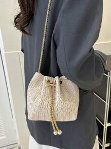Mini Fashionable Straw Woven Golden Chain Drawstring Bucket Bag, Beach Bag, Vacation Bag For SummerSuitable For Shopping, Wallet, Shopping, Young Women, College Students, Newcomers, White-Collar Workers. Very Suitable For Office, College, Work, Business, Commuting, Outdoor Activities, Travel And Outings