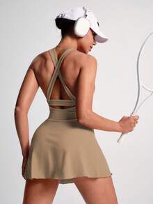 TCVC 女式吊带背心工字背运动连衣裙，纯色交叉后背，搭配安全短裤，圆领网球裙，室内外运动瑜伽，亲肤面料，紧身塑形 - 卡其色 - 查看 4