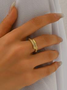 Anel cravejado de cobre e zircônia banhado a ouro 18K, elegante e fofo para festas e uso diário