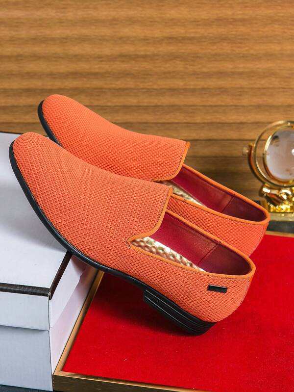 Sapatos sociais masculinos plus size com bico fino, calçados formais da moda, estilo malha respirável, confortáveis para caminhar, dirigir e casar