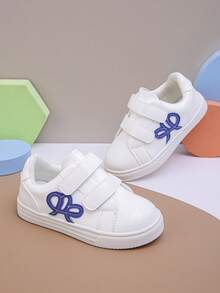 Fashionable Neutral Casual Hook And Loop Children's Sports Shoes Suitable For Both Boy And Girl, Pentagram Whiteboard Shoes, Very Suitable For Back To School Season - White - View 3