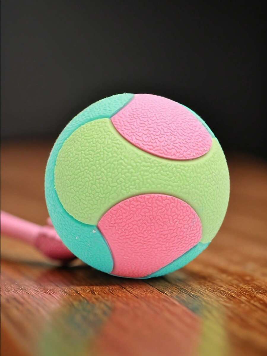 1 pezzo Giocattolo con superficie gommata e texture, elastico e durevole, adatto per il gioco o l'interazione con gli animali domestici, multicolore (rosa, verde, blu), visivamente vivace e accattivante, alta riconoscibilità, può essere utilizzato come giocattolo antistress (schiacciare e rilasciare la pressione) o giocattolo per animali domestici (masticare, lanciare), palla colorata versatile.