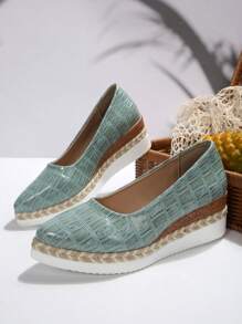 Women's New Fashion Platform Thick Sole Solid Color Pointed Toe Slip-On Outdoor Casual Comfortable Lightweight Flat Shoes