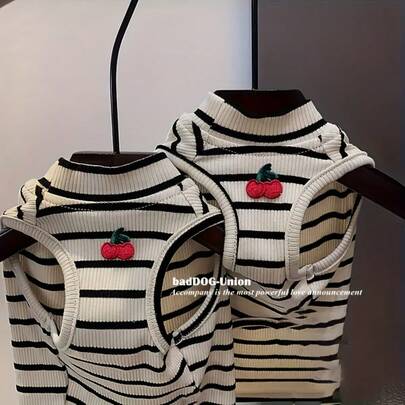 小型犬狗狗衣服 - 可爱樱桃条纹背心，轻便透气小狗服装，适合吉娃娃、马耳他犬、博美犬、约克夏犬，春夏秋季时尚宠物服装，米色/白色