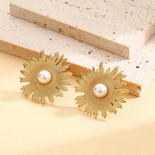 1 Pair Vintage Style Stainless Steel Sunflower Shaped Earrings With White Plastic Beads Decor, Suitable For Women's Party Wear Or Holiday Gift For Friends