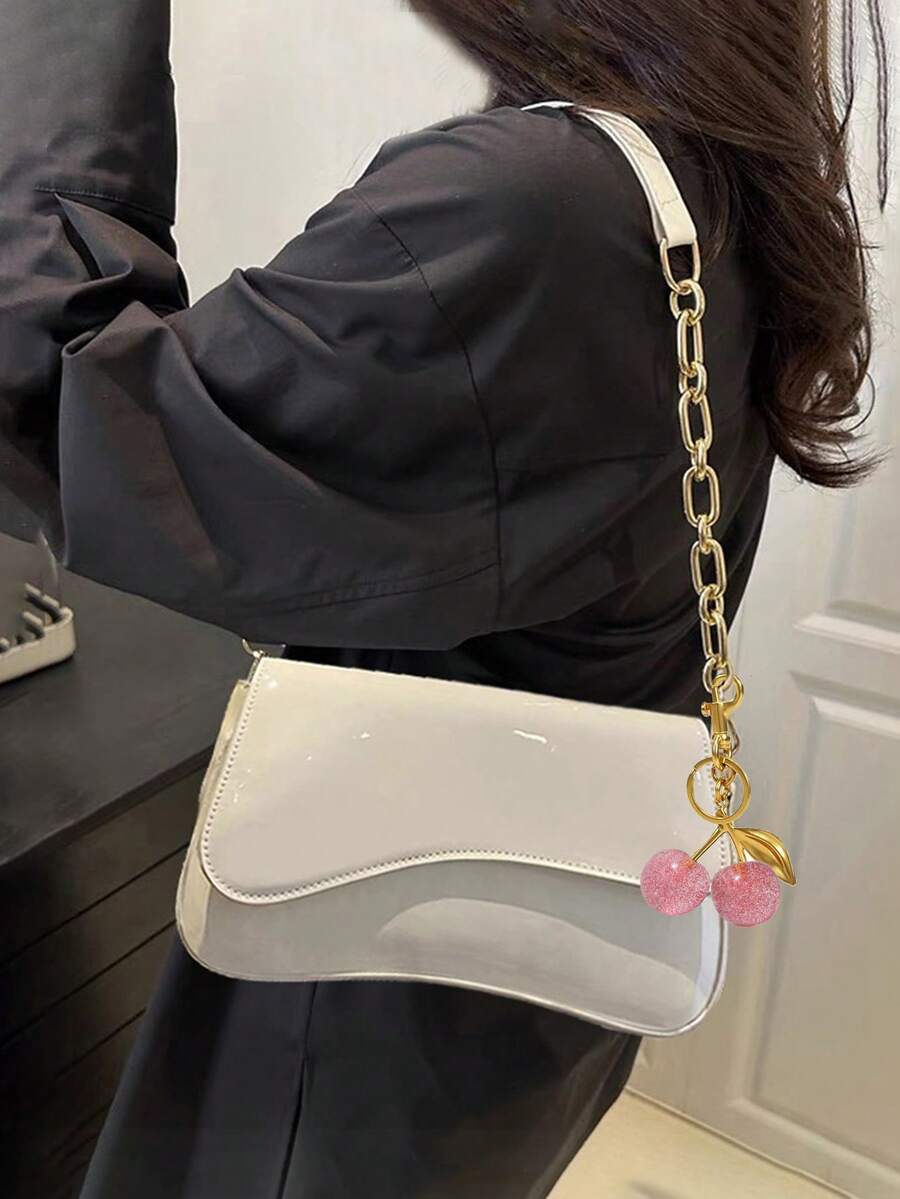 1 件女士简约仿皮方形链条单肩包，白色，适合通勤、单肩/手提，时尚樱桃装饰，适合约会、户外、派对、情人节，配有樱桃吊饰