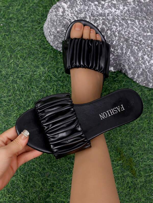 New Spring/Summer Plus Size Ladies Elegant Flat Sandals, Pleated Fashion Casual Beach Non-Slip Wear-Resistant Shoes