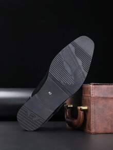 男士纯色正式西式合成纤维天鹅绒正装鞋，适合婚礼、春夏秋 - 軍綠色 - 查看 2