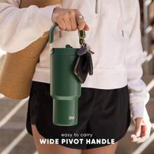 Pivote de Trek Moderno Simple |   Vaso con Popote Rebatible y Asa |   Botella de Agua con Bota |   Tapas de Popote y Chorro Intercambiables |   Gimnasio, Deportes, Aire Libre |   890 ml. |   Blanco de invierno - -Gris hielo - Ver 3