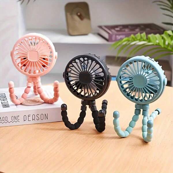 Tragbarer Oktopus Ventilator. Kann aufgehängt oder als Handventilator aufgestellt werden. USB betrieben, dreistufige Einstellung, lange Akkulaufzeit, leicht und tragbar. Kann mit verschiedenen Stativhalterungen kombiniert werden, um unterschiedliche Looks zu schaffen. Geeignet für Büros, Outdoor-Reisen, Schreibtische, Kinderwagen, Handgeräte und andere Orte. Ein Muss für Sommerlager, Schulanfang, Camping, Wandern, Büro-Kühlung und kühle Sommerreisen.