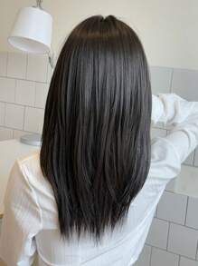 Peruca Sintética Preta com Camadas de 22 Polegadas, Resistente ao Calor, para Uso Diário das Mulheres, Cabelo Natural Diário