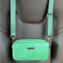 Bolso pequeño cuadrado con diseño acolchado de patrón de ondas sólido simple, correa ajustable para cruzar al hombro o llevar debajo del brazo, bolso de mano versátil, ligero y de moda para mujeres