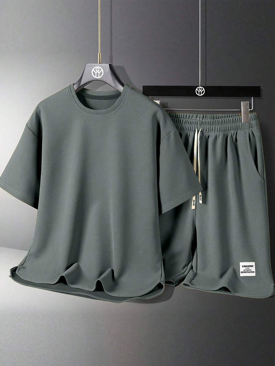 Men's Fashion Solid Color Short Sleeve T-Shirt & Shorts Set, Cozy Outfits - Grey - View 1