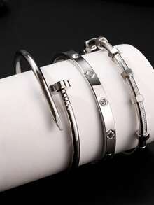 3 件套不锈钢钉子和四叶草手链套装，适合女性日常佩戴、圣诞礼物、节日礼物 - SGS200B - 查看 3