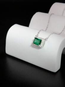 Zhenxing 1pc Women's Elegant Geometric Green Diamond Jade-Color Square Pendant Necklace, 925 Sterling Silver, Luxury Cubic Zirconia Embedded Design, Hypoallergenic, Suitable For Daily Wear And Vacation, Gift For Party