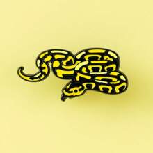 Sea Snake Enamel Brooch Fashion Decorative Brooches Ornaments Lapel Bag Badges Jewelry Gifts 2025 New Style Backpack For School