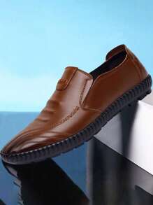 Zapatos casuales y sencillos para hombres con suela suave y transpirable, antideslizante, cómodos para de mediana edad, mocasines de moda de slip-on
