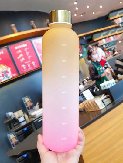 1个1000毫升户外运动水壶，高饱和度渐变色水杯，大容量塑料便携水壶，适用于户外运动、健身、露营