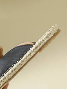 1 Pair Women's Bohemian Pearl Decor Fisherman Slides, Flat Closed Toe Slip-On Sandals For Summer Outdoor Wear