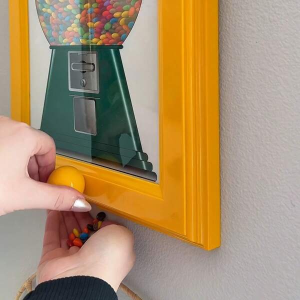 1 Piece Wall Mounted Square Photo Frame - Multi-Purpose Display Stand With Candy Dispenser - Photo Frame And Candy/Nuts/Pet Treats Holder - Home Decor Accent, Gift Photo Display, Pet Owner Must-Have, Interactive Wall Art, Kitchen Countertop Organizer