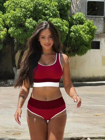 Costum de baie Tankini sport cu elastic în culori contrastante - Decolteu rotund pentru femei, din amestec de poliamidă și spandex - Căptușeală detașabilă, potrivit pentru stilul atletic