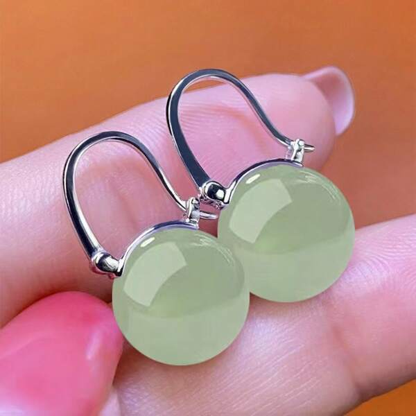 Vintage High Imitation And Field Jade Ear Buckle Niche Design Simple Gentle Lady Temperament Fashion Senior Sense Of Earrings