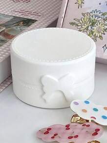 1 Stück kreative strukturierte Retro Schleife Pferd Schmuckkasten, eleganter hübscher Schmuckaufbewahrungskasten als Geschenk, Aufbewahrungsbox mit Schleifen-Pony-Form, runde Aufbewahrungsbox für Schmuck, tragbare Staubbox, perfekt für Schmuck und kleine Accessoires mit Herz-Stickerei Details, Schmuckkasten, Muttertagsgeschenkbox