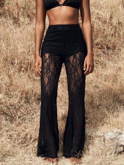 Pantalones de encaje con parches, adecuados para citas, vacaciones, aeropuertos, escenarios, conciertos, fiestas de solteros, uso diario en verano y otoño. El diseño de pierna acampanada favorece las piernas. Se pueden usar con camisolas para un aspecto encantador, también son excelentes para vacaciones y fotografía de viaje.