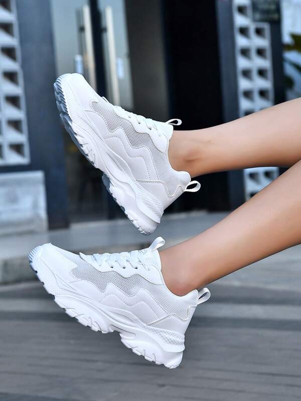 Chaussures de course en maille pour femmes, baskets décontractées légères et respirantes pour le printemps/l'été