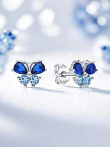 1 Paar 925 Sterling Silber Ohrringe mit hypoallergenen Schmetterlingen - elegant mit funkelnd saphirblauem synthetischem kubischem Zirkonia verziert, klein und charmant. Perfekt für den täglichen Frühjahrs-/Sommertrageoder Partys, ein ideales Geburtstags-/Feiertagsgeschenk für Töchter oder Enkelinnen