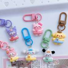Sanrio 1 pièce (agréée) Porte-clés anneau de natation Sanrio 888 avec crochet, accessoire de dessin animé mignon, cadeau parfait pour les meilleurs amis ou les jeunes filles. Accessoires pour voiture, breloques de sac, sacs à dos pour l'école disponibles en gros.