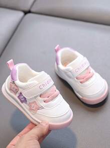 1 par de zapatos blandos antideslizantes para bebés y niños pequeños en primavera/otoño, diseño de para niñas y niños, zapatillas informales para interiores/exteriores para bebés de 0 a 4 años