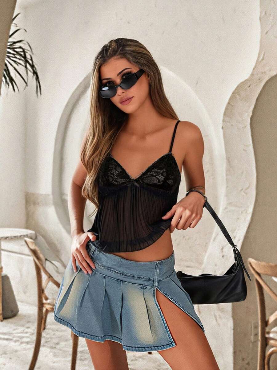 Women's Pleated Camisole Mini Bowknot Front Spaghetti Strap V-Neck Lace Cropped Tops - 黑色 - 查看 1