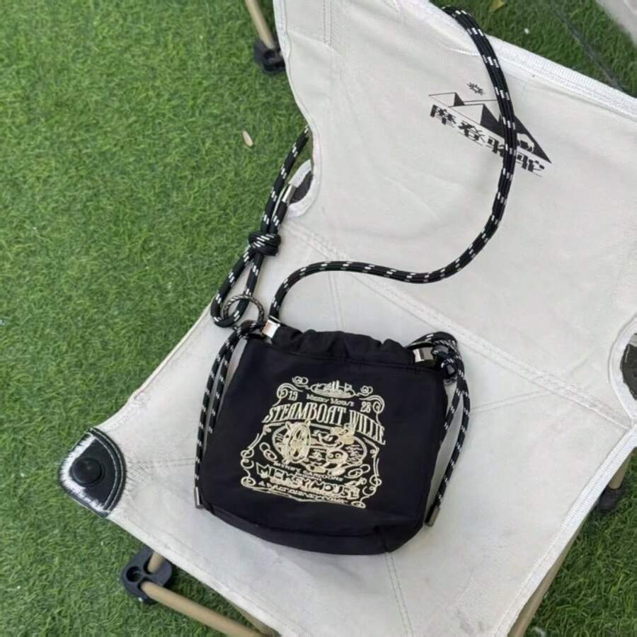 Women Shoulder Bags - 黑與白 - 查看 1