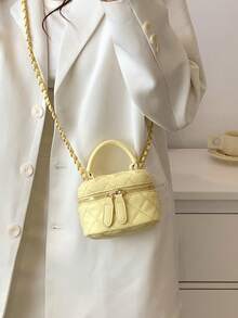 轻便迷你包、链条包、绗缝包、手提包、水桶包，适合女孩、大学生和上班族女性，非常适合办公室、大学、工作、通勤、户外活动、旅行和野餐。