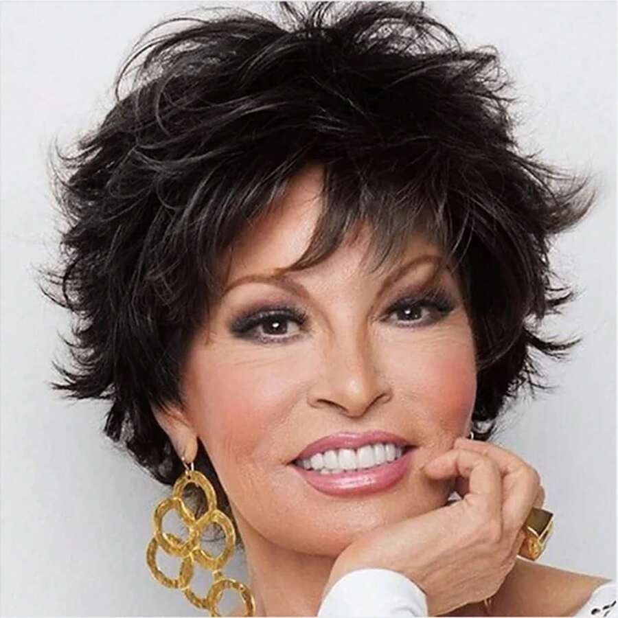 HAIRJOY Peluca de pelo sintético corto marrón oscuro Pixie en capas con flequillo pelucas rizadas castañas mezcladas para mujeres S2FM - A4 - Ver 1