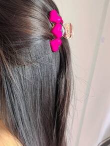 1 件时尚休闲粉色心形发夹