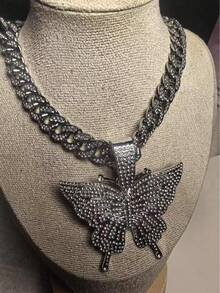 1 Set Butterfly Necklace With Sparkling Hiphop Butterfly Pendant, Fashion Jewelry Gift For Women, Unisex Jewelry For Party And Fashion - Butterfly - View 5
