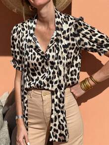 Camisa con estampado de leopardo, blusa con botones al frente con estampado de leopardo en todo el Body, con nudos, arrugas y volantes/volantes