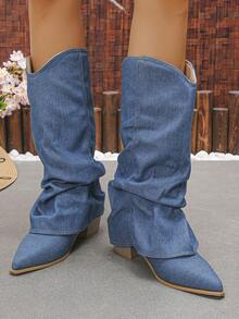 Boots, A Pair Of Fashionable, Comfortable And Versatile Pointed Leg Boots For Women, With A Thick Heel Design That Is Often Worn Smoothly, Embellishing The Leg Shape And Adding Agility During Walking. The Pointed Toe Of The Shoe Slightly Tilts Upwards