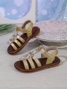 Girls Princess Shoes, 2025 Summer New Sweet Children Butterfly Flower Roman Sandals, Little Girls Soft-Sole Flat Beach Shoes - Gold - View 2