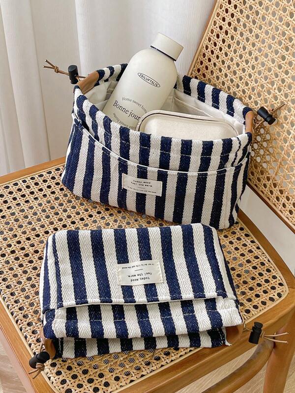 1 PC Blue Striped Portable Luxury Travel Bag Make Up Bag,Fashionable And Casual Large Capacity Portable Zipper Makeup Bags,Travel And Vacation Essentials Cosmetic Bags For Sanitary Napkins,Pouch Pads,Wired Earphones,Earpods,Headphones,Charger,Lipsticks,Cosmetics,Perfume,Skin Care And Beauty Products,Home Decor,For Mom,Women,Nurses,Students,School Girls,Keys,Holiday Gifts