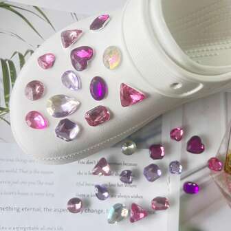 28pcs Colorful Artificial Diamond Crystal Shoe Decoration Charms, Garden/Slipper/Sandal DIY Accessories, Lucky Color Design, Removable & Reusable, Women/Girls Party/Holiday/Birthday Gift Decoration