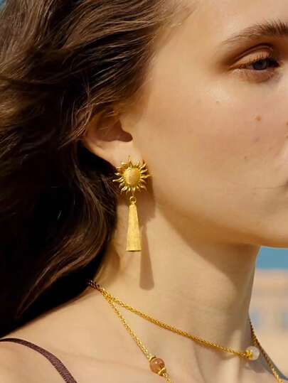 1 par de aretes elegantes con diseño creativo de llama en forma de ráfaga de sol con borlas, estilo vintage de diosa griega italiana, chapados en oro, apropiados para mujeres, fiestas en la playa, vacaciones, regalos para esposa/novia