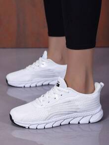 1 par de zapatos deportivos de unicolor, transpirables, antideslizantes y duraderos, con suela blanda, adecuados para uso casual y deportivo al aire libre para adolescentes - Blanco - Ver 3