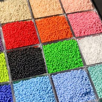 10699pcs High-Quality Seed Beads Aurora Antique Rice Beads Loose Beads, Suitable For DIY Bracelets Earrings Embroidery Clothing Beads, Halloween Gift Set For Mom And Friends