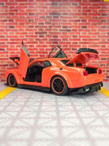 ESCBBXX Un modelo de coche de carreras simulado, con una carrocería hecha de aleación de cinc. Las dos puertas se pueden abrir, y también se pueden abrir el capó delantero y la puerta del maletero. Es un coche de juguete para niños con funciones simuladas de sonido y iluminación. El modelo del coche es rico en detalles, de acabado exquisito y de buena calidad. Es adecuado para la colección y se puede regalar como regalo de cumpleaños a los niños.