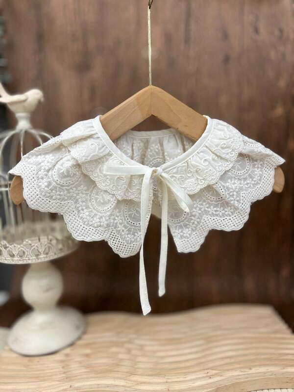 1pc Toddler Beige Lace Adjustable Fashion Bib, Suitable For Daily Use